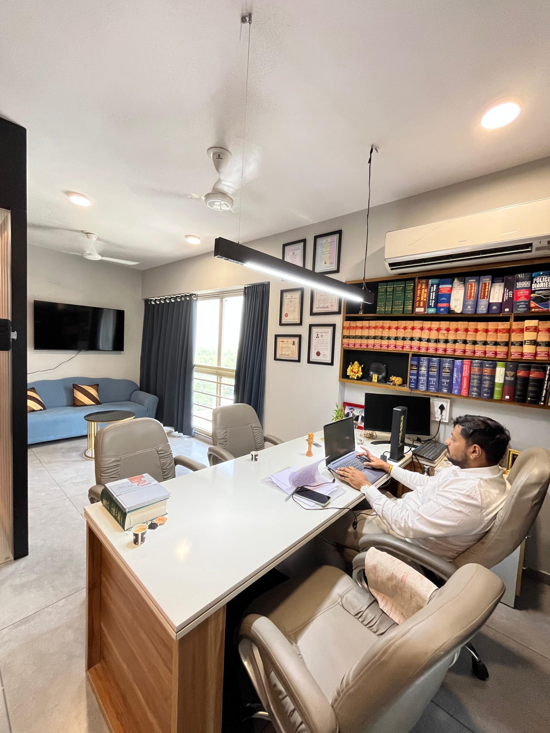 Advocate Parth Raval Criminal lawyer Ahmedabad scaled